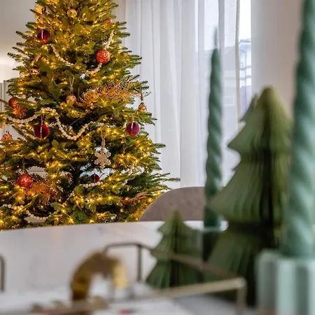 207 @ Ryedale House *