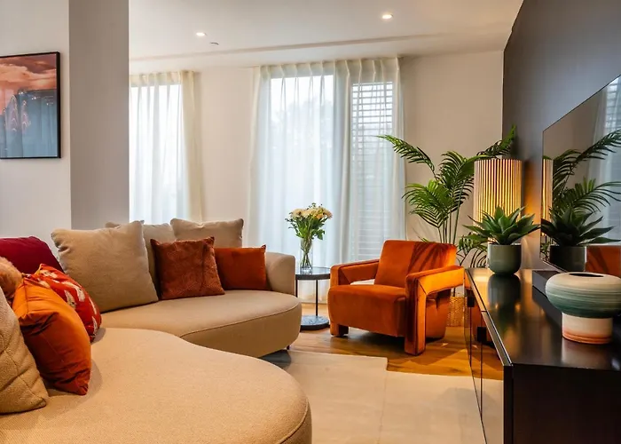 207 @ Ryedale House York