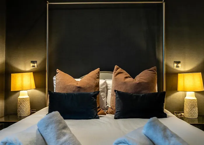 207 @ Ryedale House * York