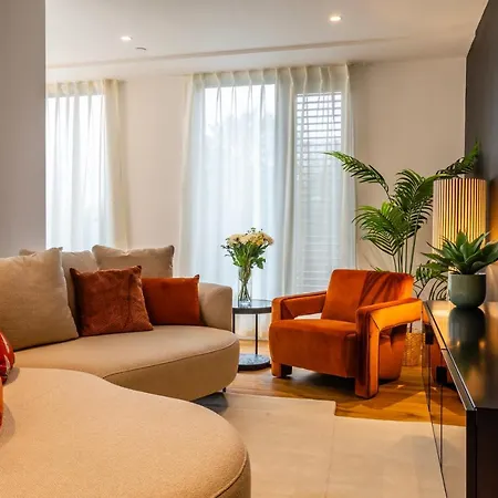 207 @ Ryedale House York